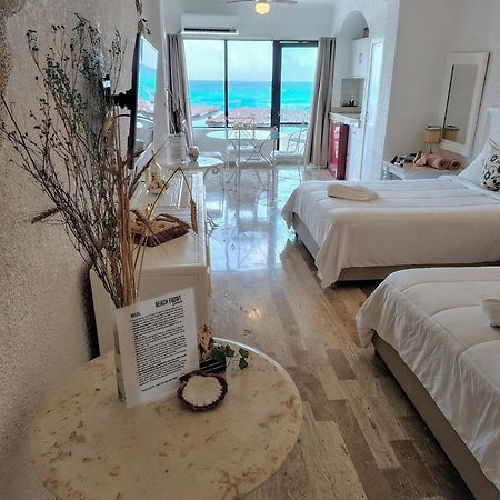 Beachfront Studio With Ocean View Cancún Exteriér fotografie